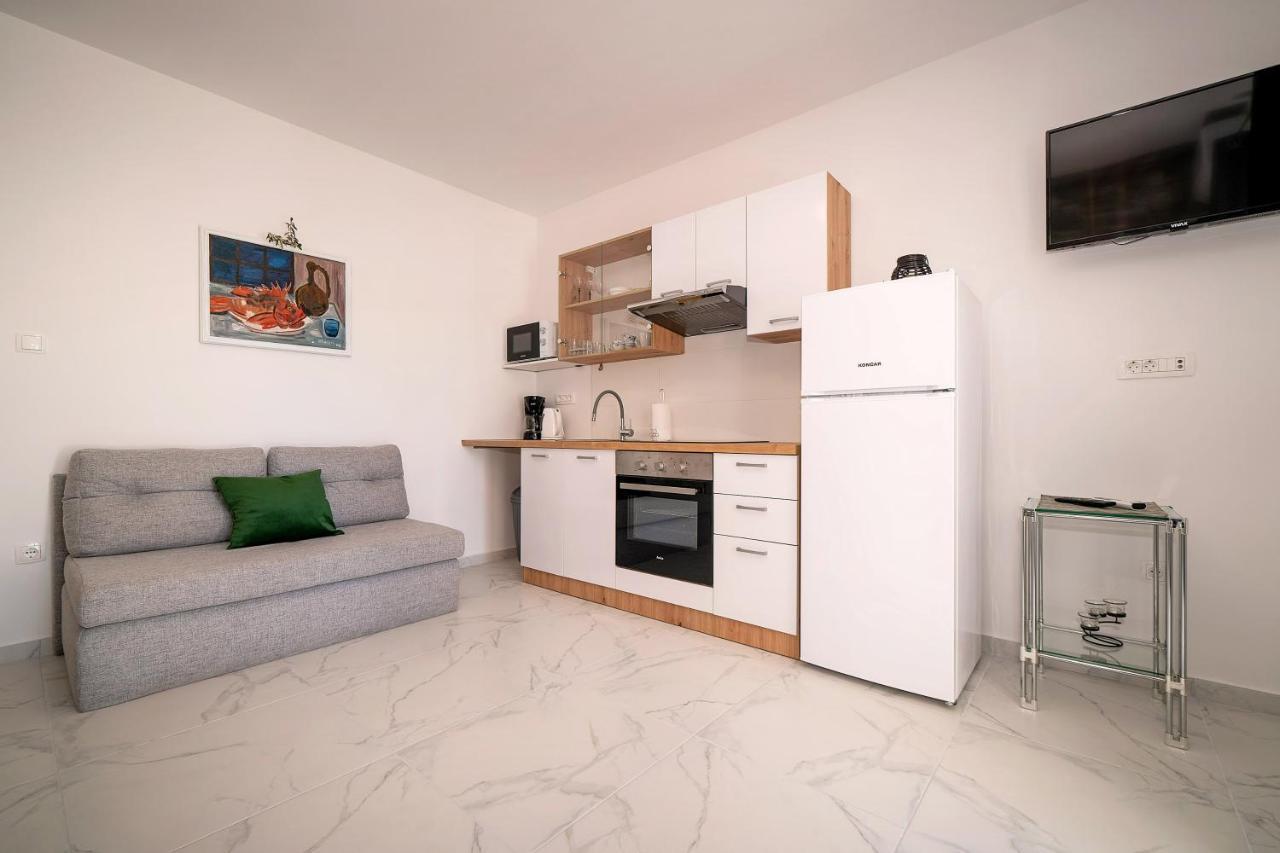Apartments Kricin 14 Laura Baška Exterior foto